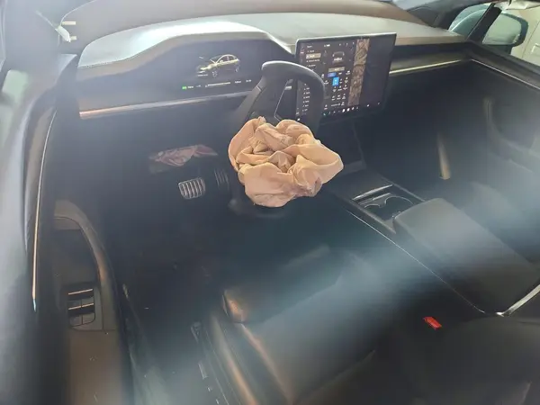 7SAXCAE58RF438833 2024 TESLA MODEL X - Image 8