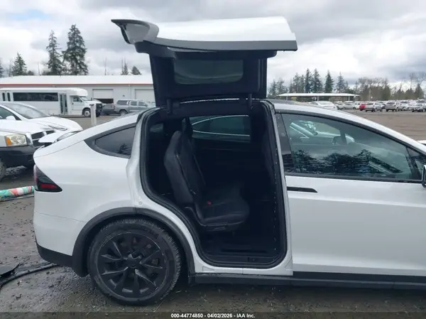 7SAXCAE59NF354790 2022 TESLA MODEL X - Image 8