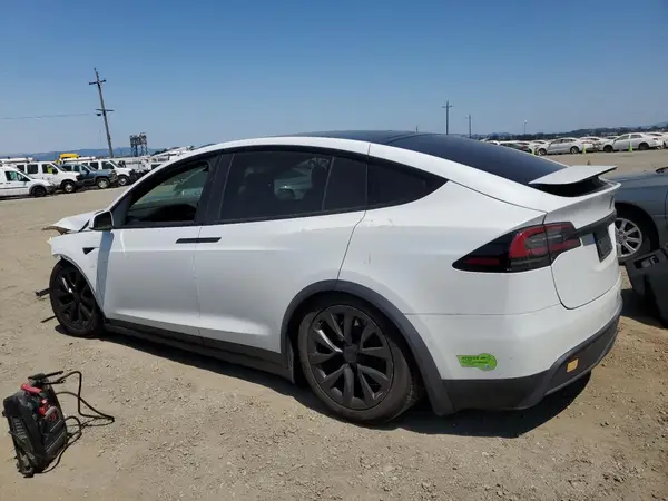 7SAXCAE59PF375268 2023 TESLA MODEL X - Image 2