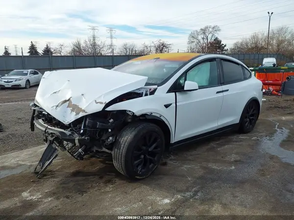 7SAXCAE59PF384360 2023 TESLA MODEL X - Image 2