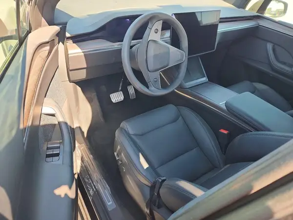 7SAXCAE59TF476269 2026 TESLA MODEL X - Image 8