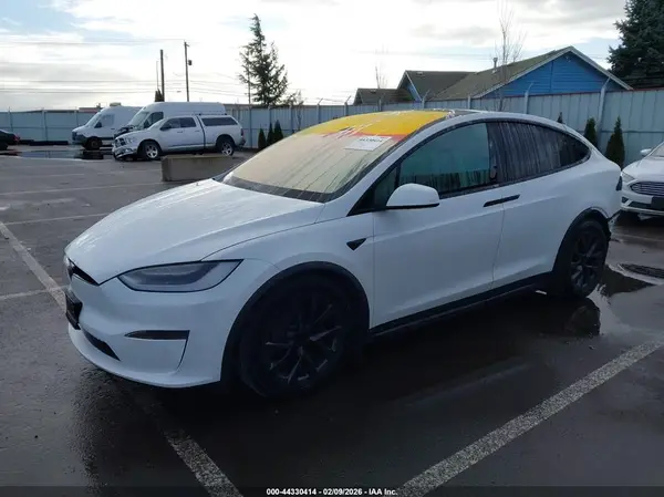 7SAXCAE5XPF365297 2023 TESLA MODEL X - Image 2