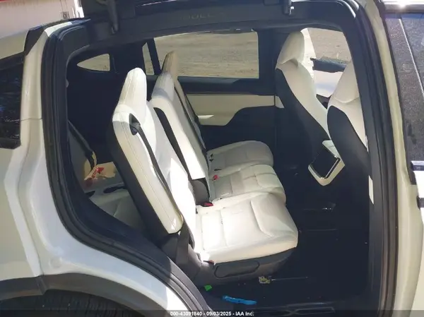 7SAXCAE5XPF380625 2023 TESLA MODEL X - Image 8