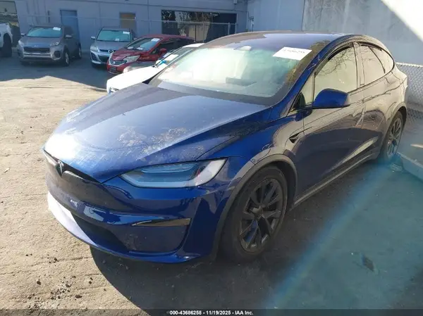 7SAXCAE5XPF380978 2023 TESLA MODEL X - Image 2