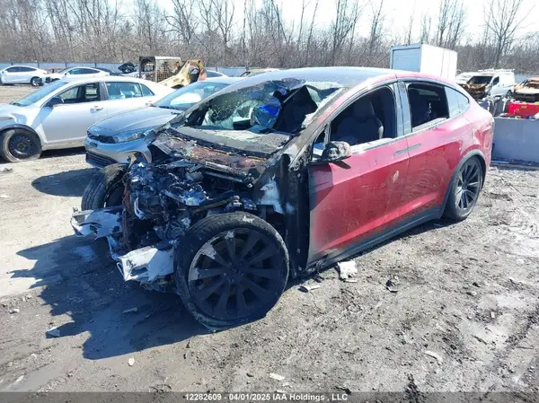 7SAXCAE5XPF391642 2023 TESLA MODEL X - Image 2