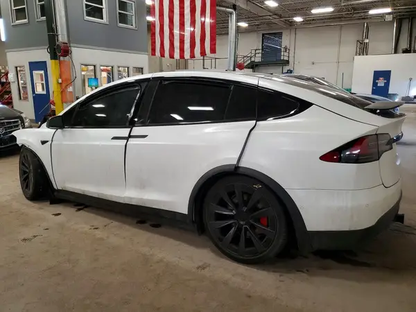 7SAXCBE50NF329315 2022 TESLA MODEL X - Image 2
