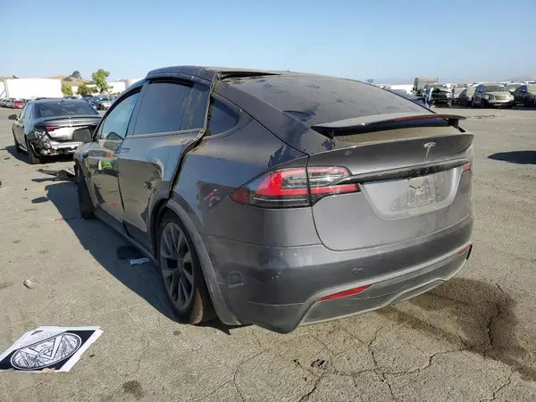 7SAXCBE50NF329346 2022 TESLA MODEL X - Image 2