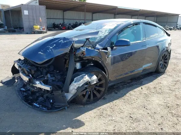 7SAXCBE50NF329900 2022 TESLA MODEL X - Image 2