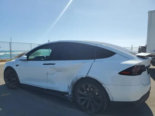 7SAXCBE50NF341691 2022 TESLA MODEL X - Image 2