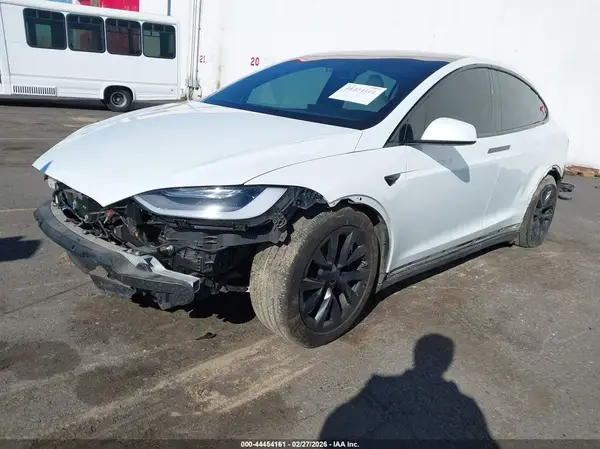 7SAXCBE50NF362668 2022 TESLA MODEL X - Image 2