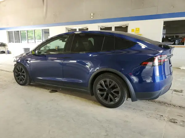 7SAXCBE50PF380140 2023 TESLA MODEL X - Image 2