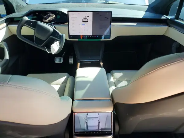 7SAXCBE50RF458371 2024 TESLA MODEL X - Image 8