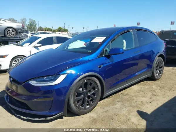 7SAXCBE51NF354160 2022 TESLA MODEL X - Image 2