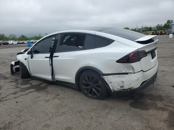 7SAXCBE51NF354952 2022 TESLA MODEL X - Image 2