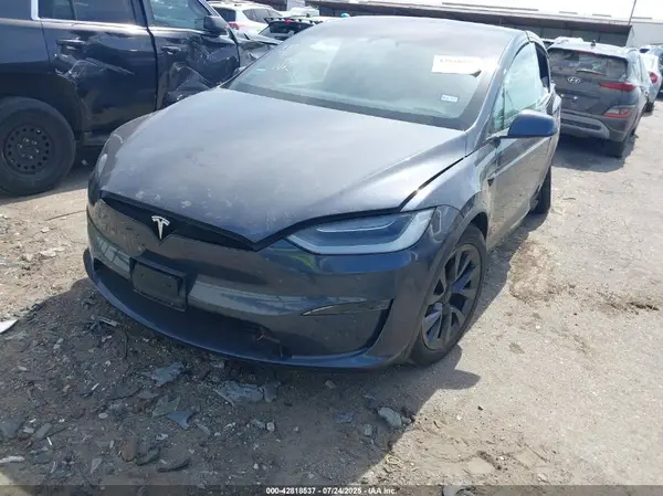 7SAXCBE51NF360766 2022 TESLA MODEL X - Image 2