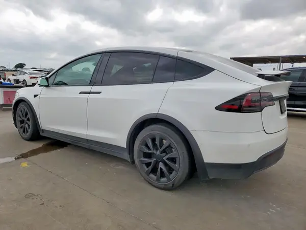 7SAXCBE51PF377652 2023 TESLA MODEL X - Image 2