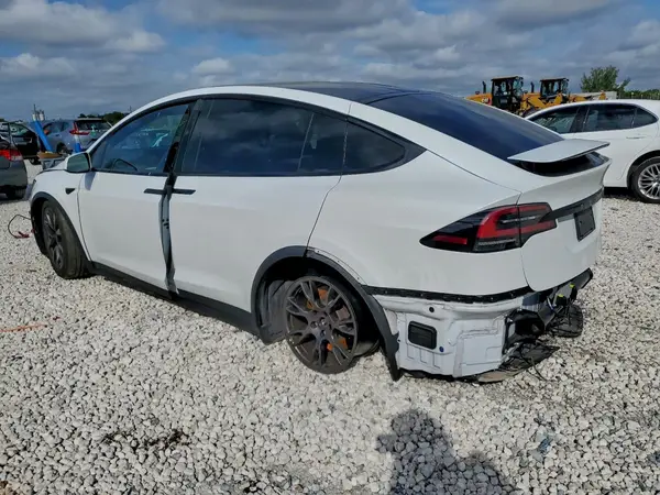 7SAXCBE51PF383600 2023 TESLA MODEL X - Image 2