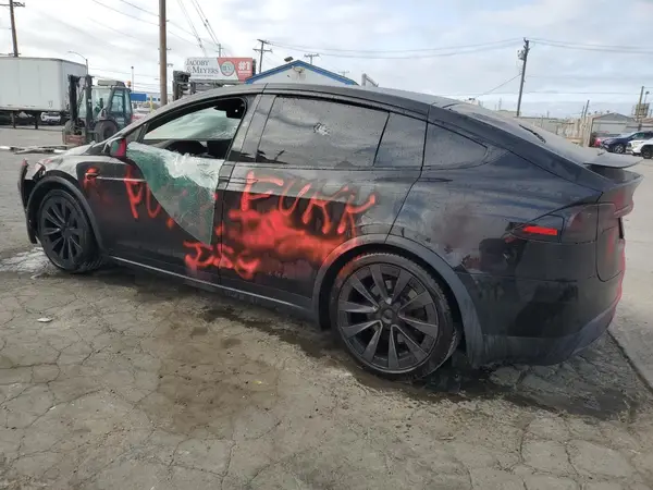 7SAXCBE51PF386030 2023 TESLA MODEL X - Image 2
