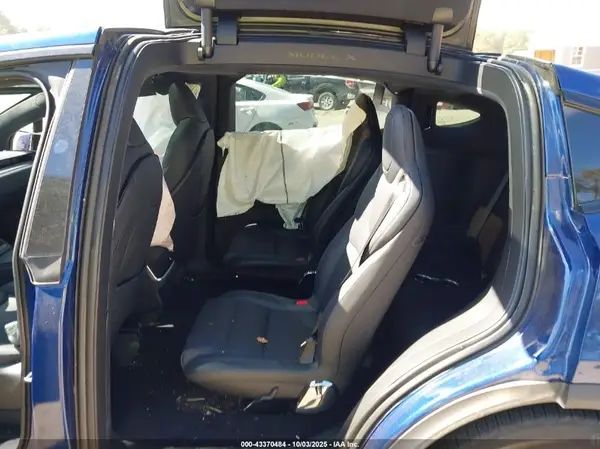 7SAXCBE51RF454698 2024 TESLA MODEL X - Image 8