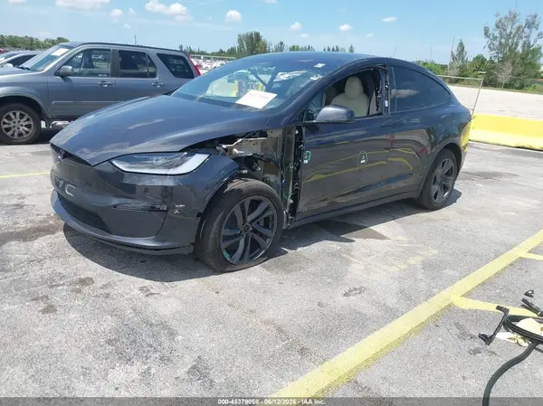 7SAXCBE51TF473212 2026 TESLA MODEL X - Image 2