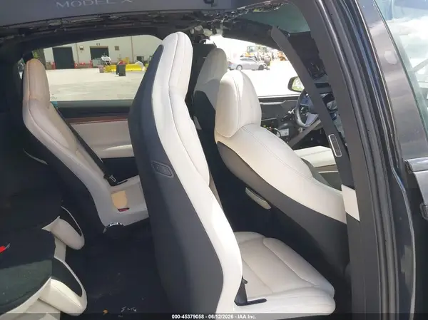 7SAXCBE51TF473212 2026 TESLA MODEL X - Image 8