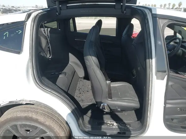 7SAXCBE51TF477681 2026 TESLA MODEL X - Image 8