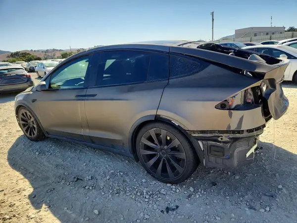 7SAXCBE52NF329168 2022 TESLA MODEL X - Image 2