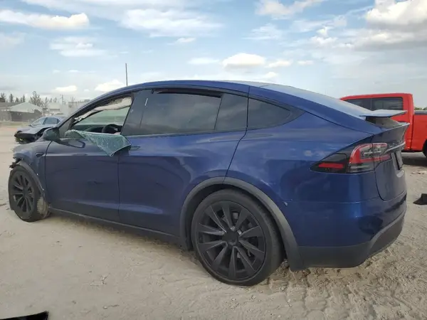 7SAXCBE52PF384559 2023 TESLA MODEL X - Image 2