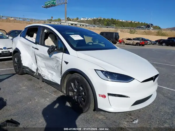 7SAXCBE52PF412506 2023 TESLA MODEL X - Image 1