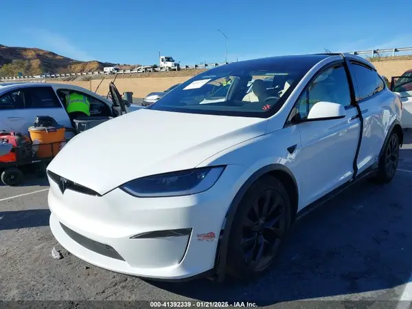 7SAXCBE52PF412506 2023 TESLA MODEL X - Image 2