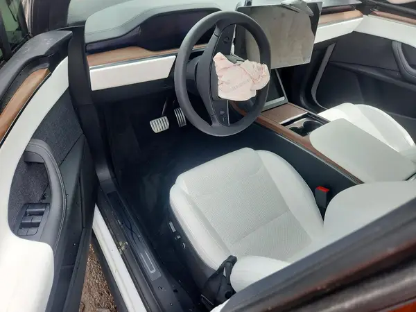 7SAXCBE52TF482548 2026 TESLA MODEL X - Image 8