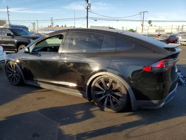 7SAXCBE53NF329664 2022 TESLA MODEL X - Image 2