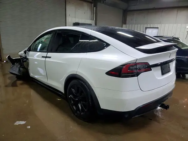 7SAXCBE53PF369388 2023 TESLA MODEL X - Image 2