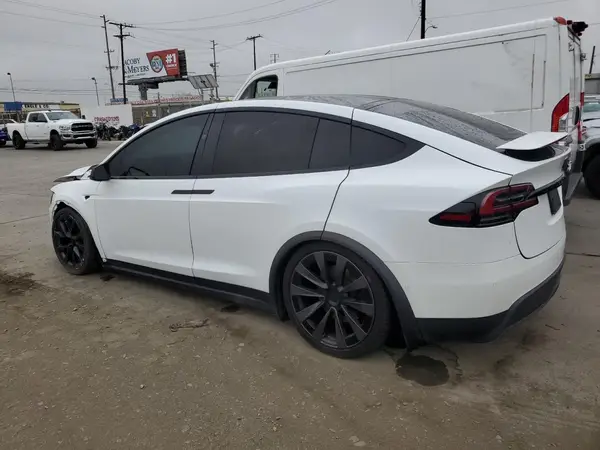 7SAXCBE53PF380665 2023 TESLA MODEL X - Image 2