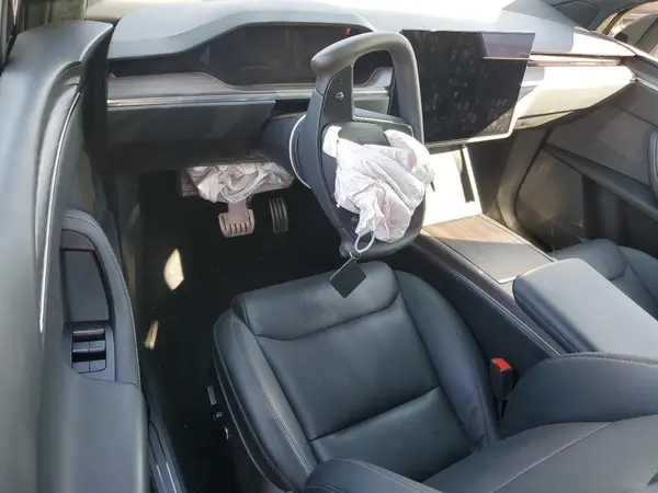 7SAXCBE53PF381802 2023 TESLA MODEL X - Image 8