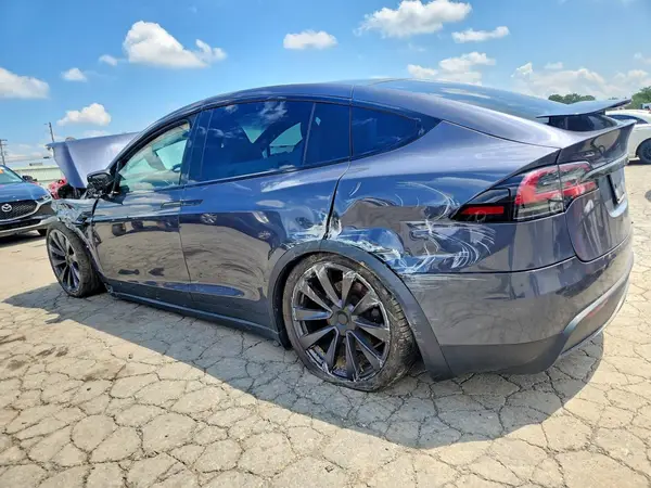 7SAXCBE53PF382819 2023 TESLA MODEL X - Image 2