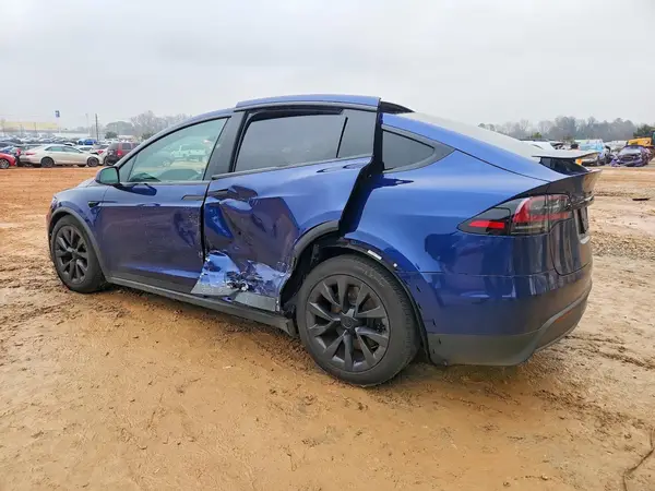 7SAXCBE53PF385624 2023 TESLA MODEL X - Image 2