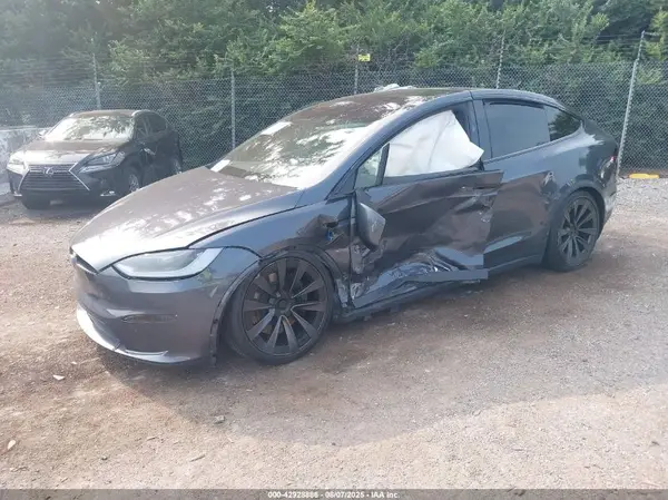 7SAXCBE53PF417570 2023 TESLA MODEL X - Image 2