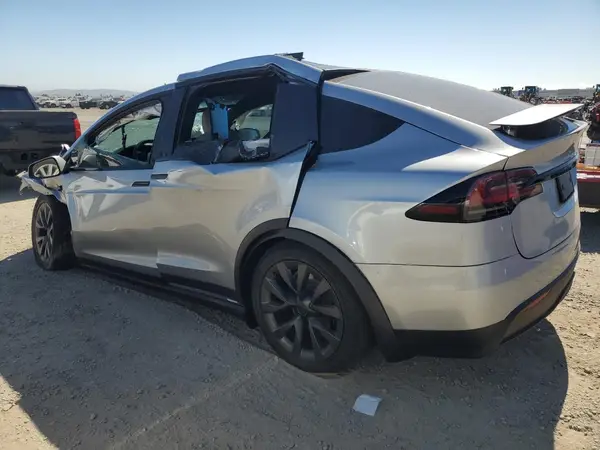 7SAXCBE53SF464994 2025 TESLA MODEL X - Image 2