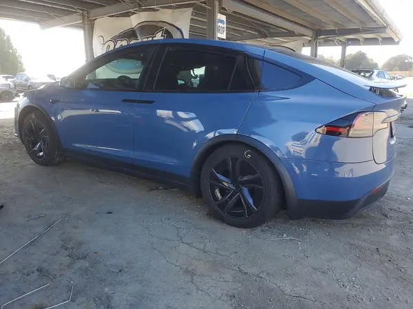 7SAXCBE53TF472661 2026 TESLA MODEL X - Image 2