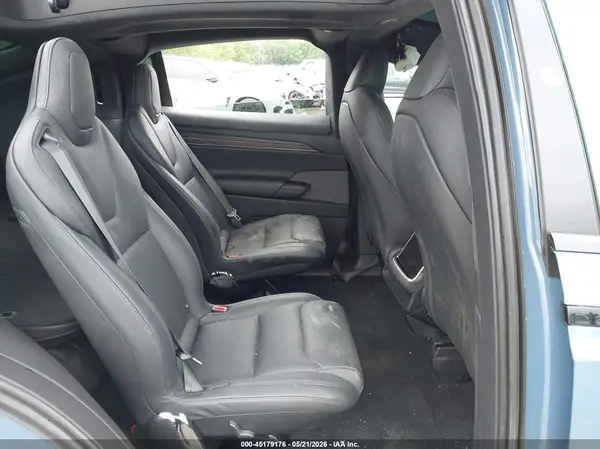 7SAXCBE53TF475821 2026 TESLA MODEL X - Image 8
