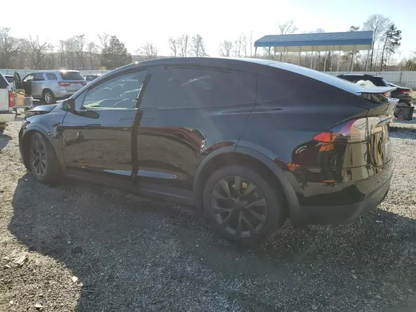 7SAXCBE54NF327096 2022 TESLA MODEL X - Image 2