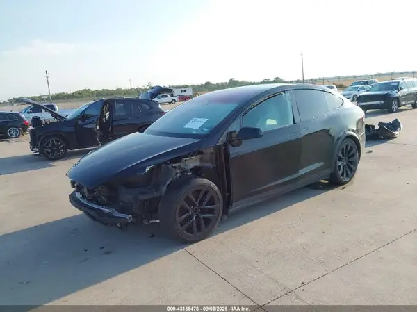 7SAXCBE54NF328359 2022 TESLA MODEL X - Image 2