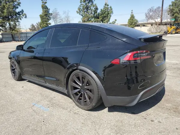7SAXCBE54NF328880 2022 TESLA MODEL X - Image 2