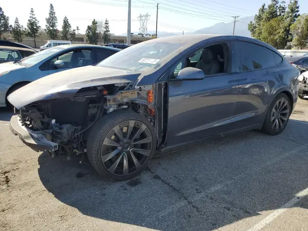 7SAXCBE54NF329317 2022 TESLA MODEL X - Image 1