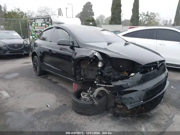 7SAXCBE54NF334582 2022 TESLA MODEL X - Image 1