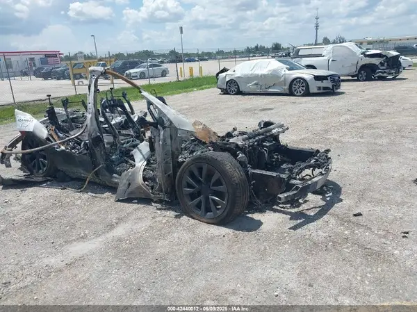 7SAXCBE54PF368072 2023 TESLA MODEL X - Image 1