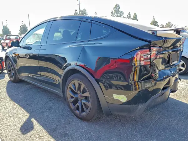 7SAXCBE54PF377841 2023 TESLA MODEL X - Image 2