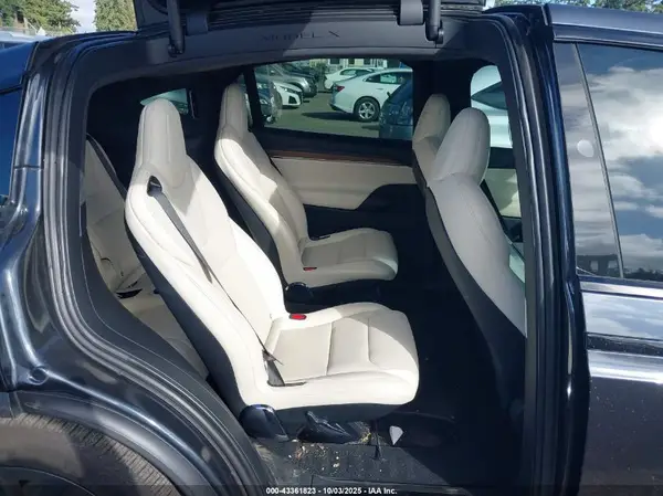 7SAXCBE54RF458776 2024 TESLA MODEL X - Image 8
