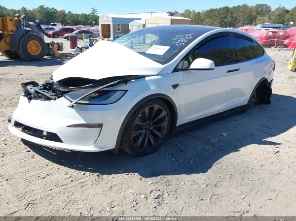 7SAXCBE54RF460155 2024 TESLA MODEL X - Image 2